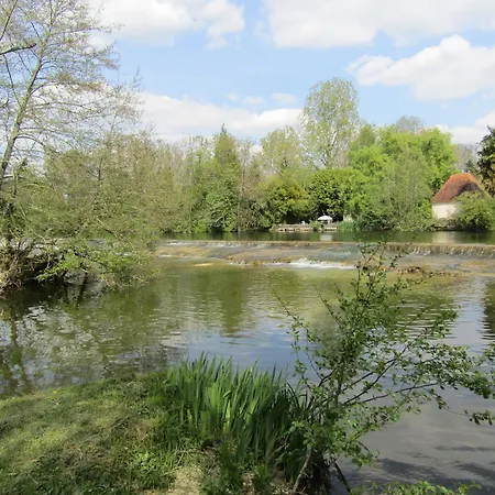 Au Chant Des Cigales Holiday home