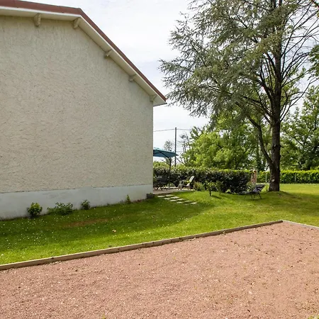 Au Chant Des Cigales Holiday home *