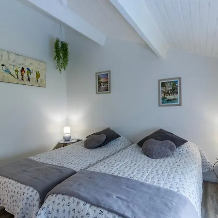 Au Chant Des Cigales Ferienhaus Vanxains