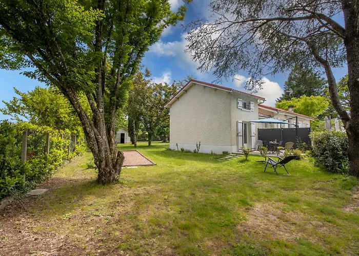 Au Chant Des Cigales Vanxains